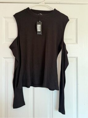 Keyhole Shoulder Long Sleeve Top - Black
